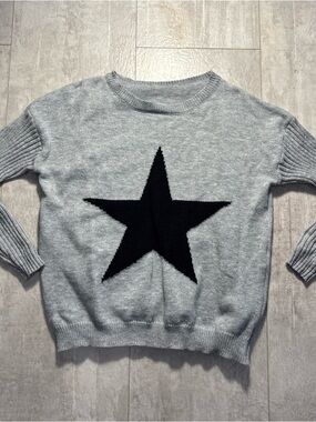 Grey Star Crewneck Sweater - Women's L NWOT NEVER WORN unbranded
